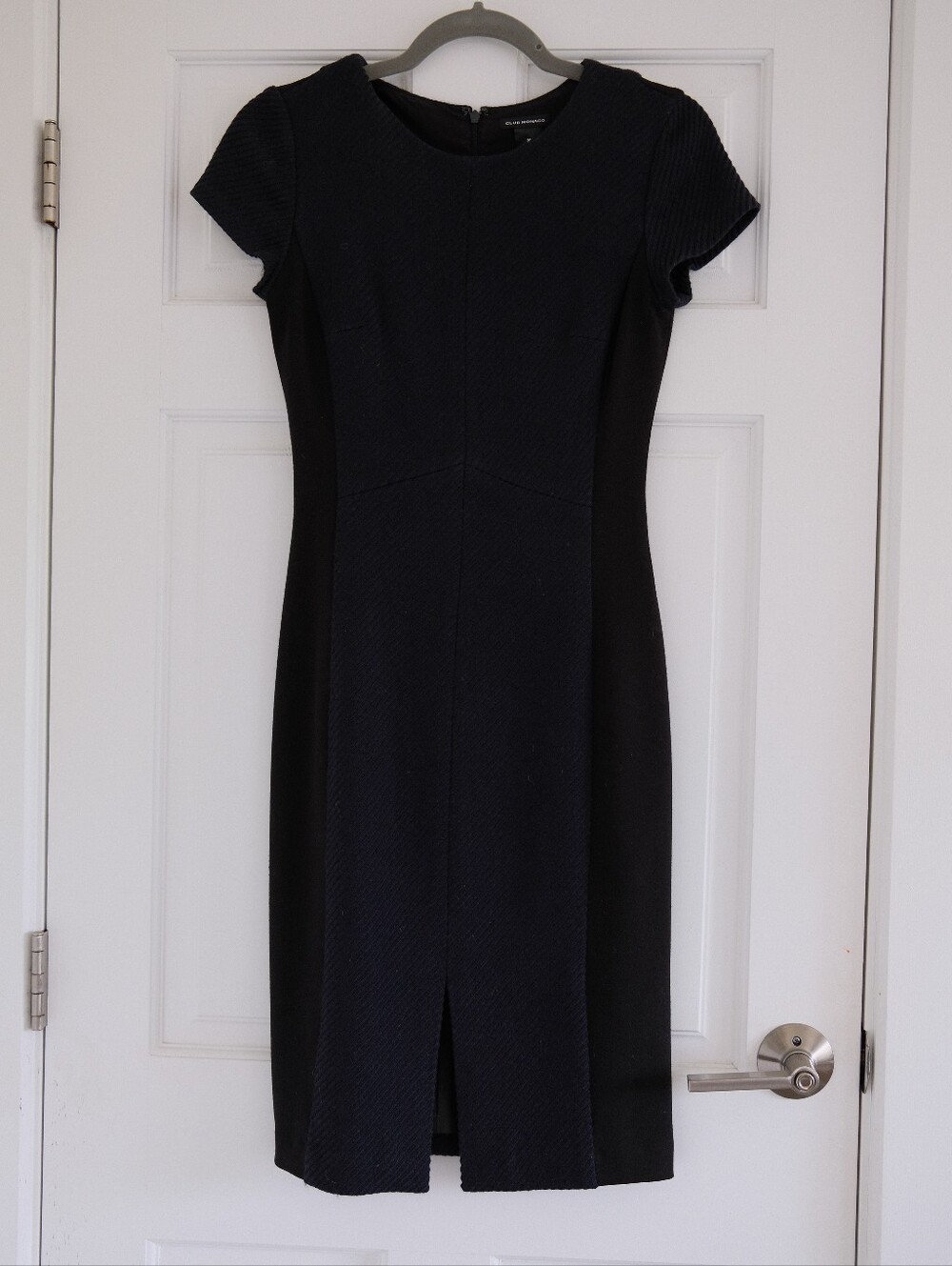 Club Monaco Black Textured Cap-Sleeve Midi Dress